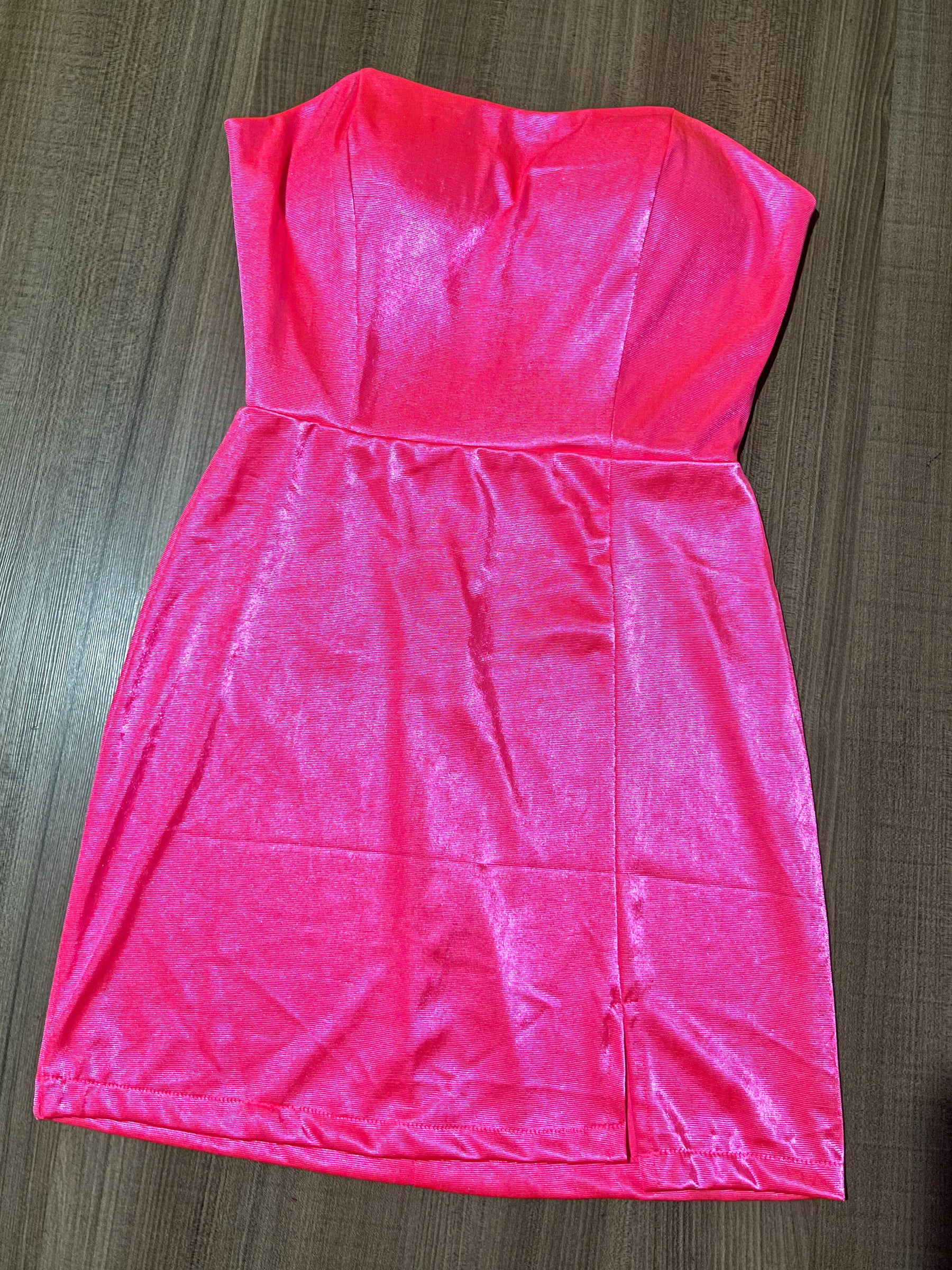 Vestido prada acetinada